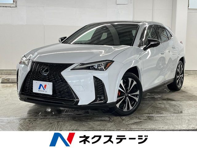 UX250h Fスポーツ 4WD
