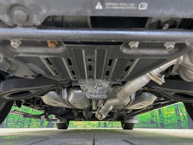 親切・丁寧な専門メカニックスタッフが応対!・車検・点検整備・事故等の修理などアフターサービスも安心。お車のカスタマイズもネクステージのサービススタッフまでご相談ください!
