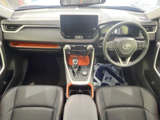 RAV42.5 ハイブリッド アドベンチャー E-Four 4WD
