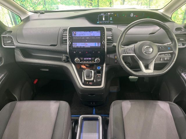セレナ1.2 e-POWER ハイウェイスターV