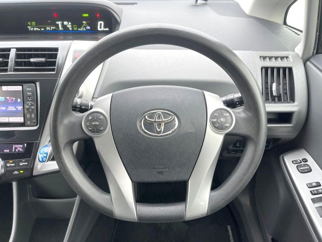【ステアリングスイッチ】運転中、前方から目線をそらすことなく、オーディオ等の操作が可能な便利機能!安心&快適なドライブを演出してくれます♪