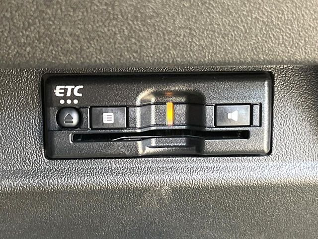 【ETC】高速道路の料金所をストレスなく通過!話題のスポットやサービスエリアに多い「スマートIC」利用時は必須のアイテムです。当店でセットアップを実施、ご納車当日からすぐにご利用いただけます!