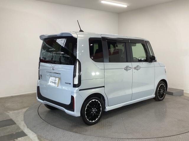 N-BOXカスタムターボ コーディネートスタイル モノトーン