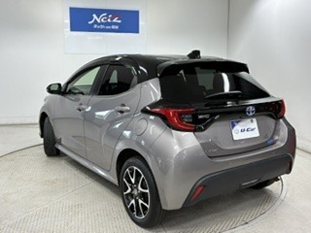 ヤリス1.5 ハイブリッド Z E-Four 4WD