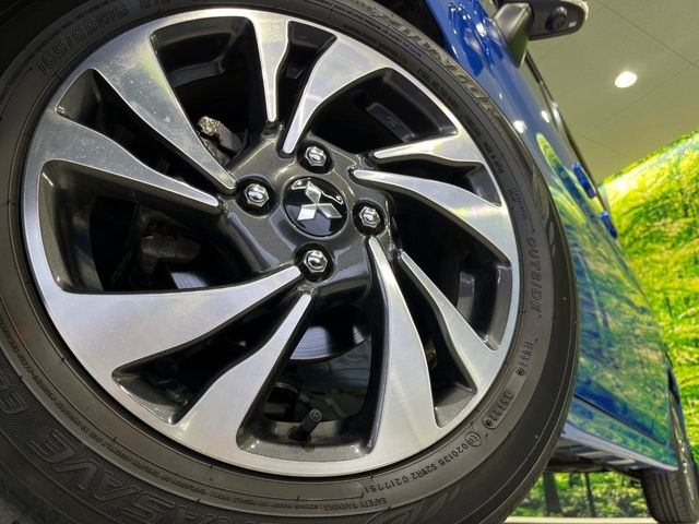 �y����15�C���`�A���~�z�C�[���z�O�ςɃ}�b�`���������A���~�z�C�[���𑕒����Ă���܂��B�e��ЊO�A���~�z�C�[����A�X�^�b�h���X�^�C�����戵�����Ă���܂��B���񂲑��k����������