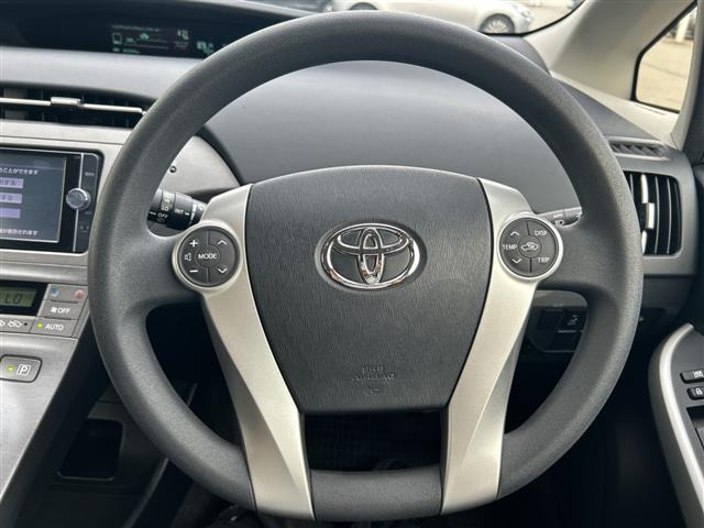 プリウス1.8 S