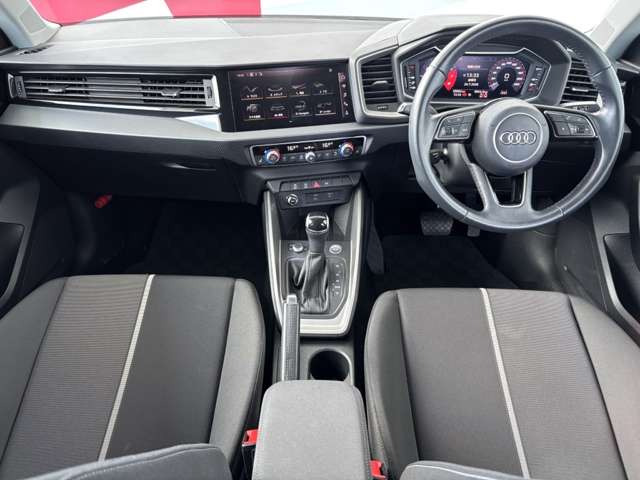 A1スポーツバック25 TFSI アドバンスド