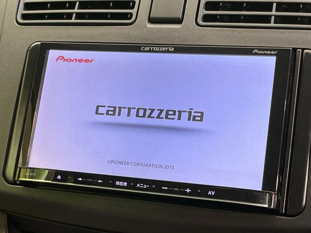 【ナビゲーション】使いやすいナビで目的地までしっかり案内してくれます。各種オーディオ再生機能も充実しており、お車の運転がさらに楽しくなります!!