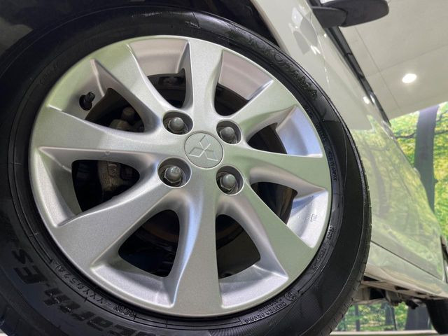 �y����14�C���`�A���~�z�C�[���z�O�ςɃ}�b�`���������A���~�z�C�[���𑕒����Ă���܂��B�e��ЊO�A���~�z�C�[����A�X�^�b�h���X�^�C�����戵�����Ă���܂��B���񂲑��k����������