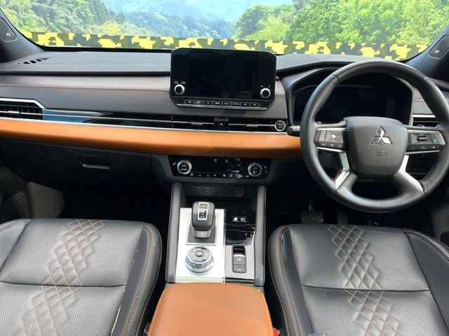 アウトランダーPHEV 2.4 P 4WD