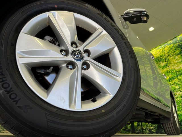 �y����17�C���`�A���~�z�C�[���z�O�ςɃ}�b�`���������A���~�z�C�[���𑕒����Ă���܂��B�e��ЊO�A���~�z�C�[����A�X�^�b�h���X�^�C�����戵�����Ă���܂��B���񂲑��k����������