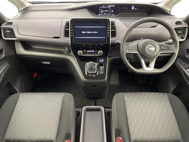 セレナ1.2 e-POWER ハイウェイスターV