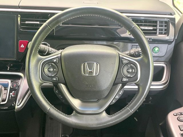 【ステアリングスイッチ】運転中、前方から目線をそらすことなく、オーディオ等の操作が可能な便利機能!安心&快適なドライブを演出してくれます♪