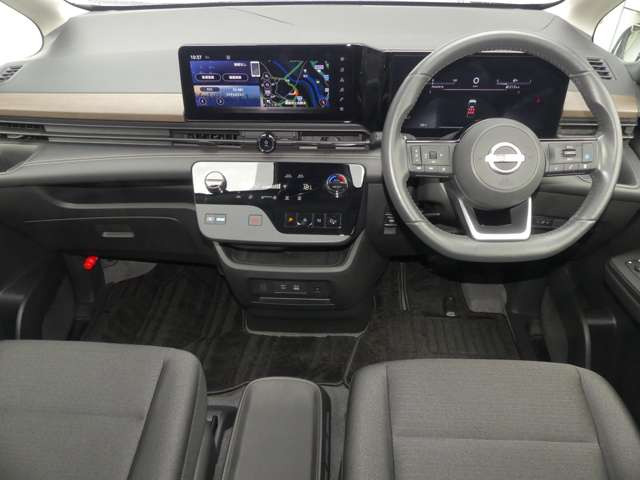 セレナ1.4 e-POWER ハイウェイスターV