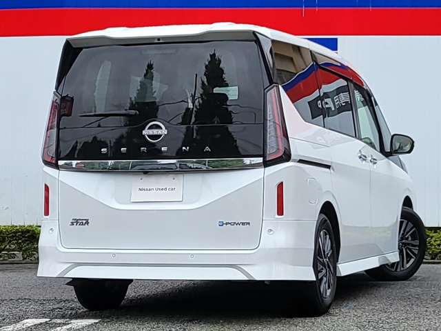 セレナ1.4 e-POWER ハイウェイスターV