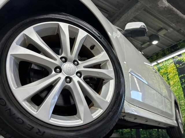 �y����17�C���`�A���~�z�C�[���z�O�ςɃ}�b�`���������A���~�z�C�[���𑕒����Ă���܂��B�e��ЊO�A���~�z�C�[����A�X�^�b�h���X�^�C�����戵�����Ă���܂��B���񂲑��k����������