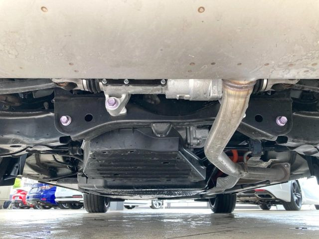 下回りがきれいなうちに、防錆加工の施工がオススメ。降雪地域はもちろん、沿岸部にお住いの方や、趣味でマリン・ウィンタースポーツをされる方に大変好評いただいております。