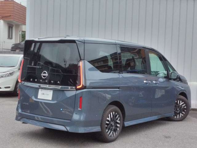 セレナ1.4 e-POWER ルキシオン