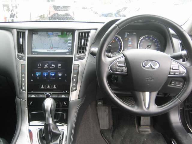 スカイライン3.5 350GT FOUR ハイブリッド タイプP