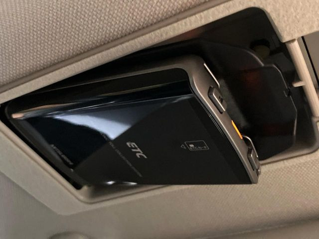 【ETC】高速道路の料金所をストレスなく通過!話題のスポットやサービスエリアに多い「スマートIC」利用時は必須のアイテムです。当店でセットアップを実施、ご納車当日からすぐにご利用いただけます!