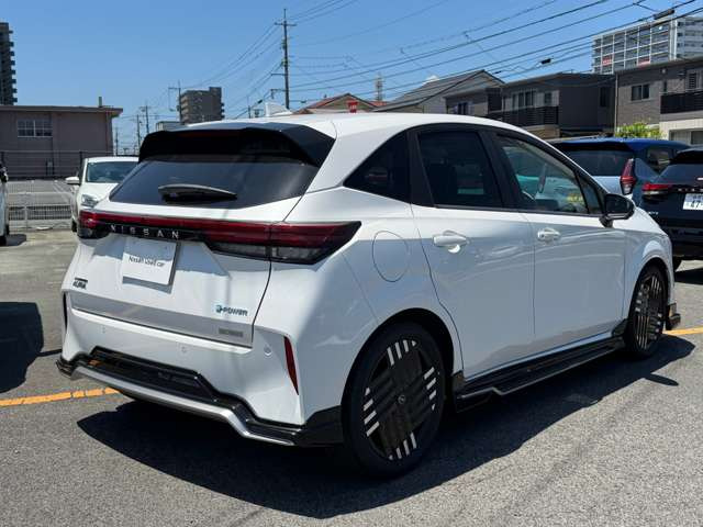 ノートオーラ1.2 G レザーエディション