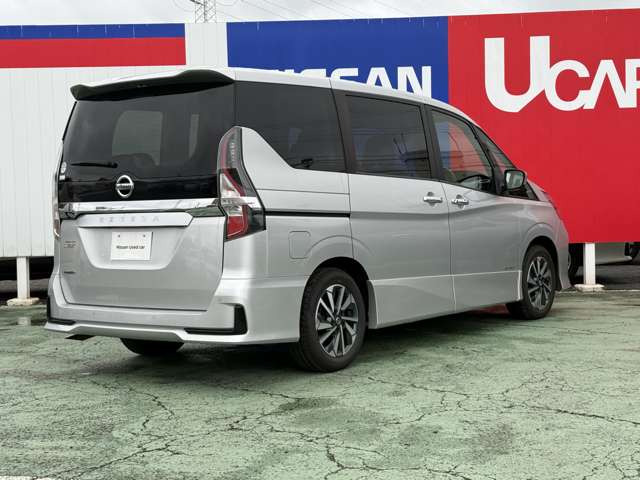 セレナ2.0 ハイウェイスターV