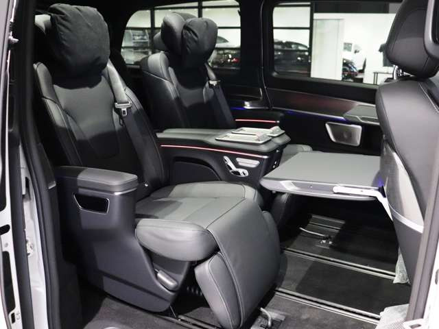 VクラスV220d エクスクルーシブ ロング プラチナスイート
