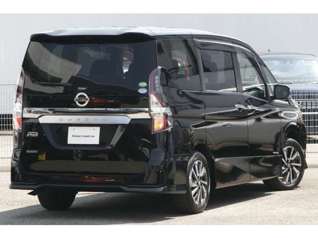 セレナ2.0 ハイウェイスターV