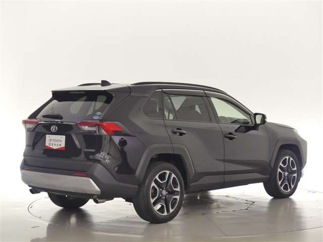 RAV42.0 アドベンチャー 4WD
