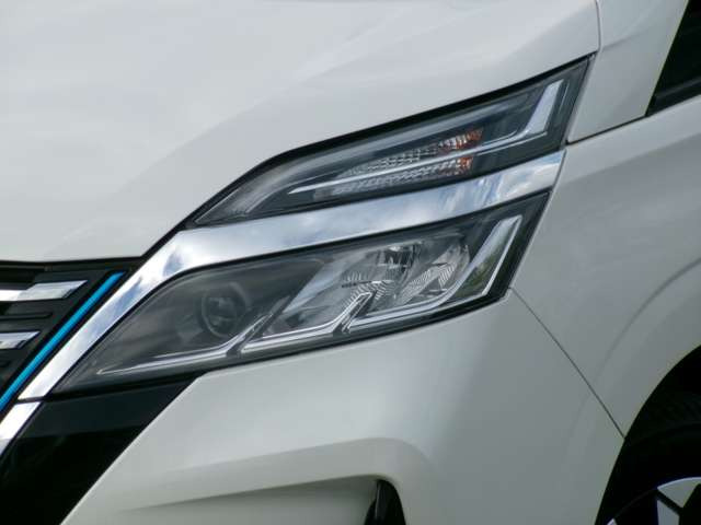 セレナ1.2 e-POWER ハイウェイスターV
