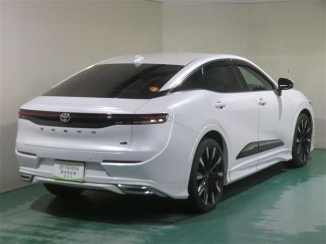 クラウンクロスオーバー2.4 RS アドバンスト E-Four advanced 4WD