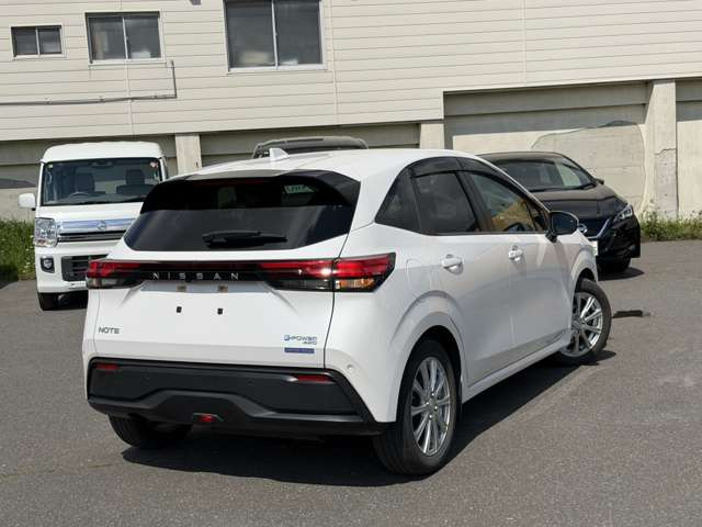 ノート1.2 X FOUR 4WD