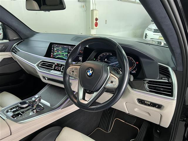 X7xドライブ 35d デザイン ピュア エクセレンス 4WD