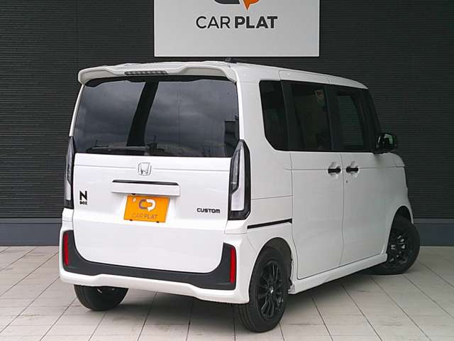 N-BOXカスタムブラック スタイル