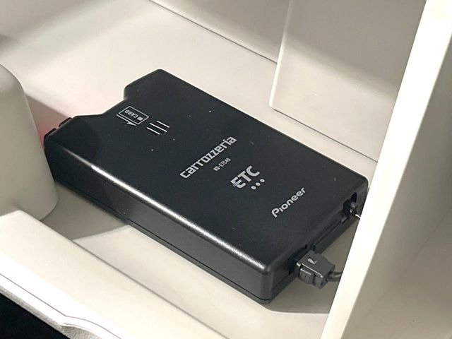 【ETC】高速道路の料金所をストレスなく通過!話題のスポットやサービスエリアに多い「スマートIC」利用時は必須のアイテムです。当店でセットアップを実施、ご納車当日からすぐにご利用いただけます!