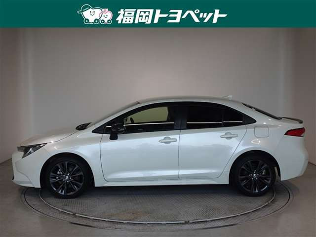 カローラ1.8 ハイブリッド W×B
