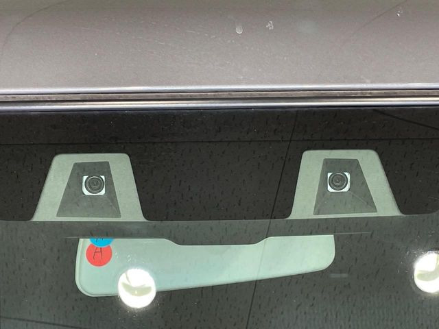 【スズキ セーフティサポート】走行中に前方の車両等を認識し、衝突しそうな時は警報とブレーキで衝突回避と被害軽減をアシスト。より安全にドライブをお楽しみいただけます。
