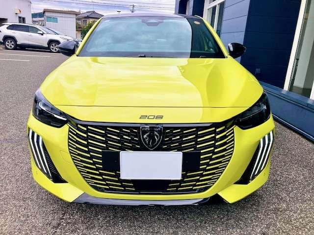 208GT ハイブリッド