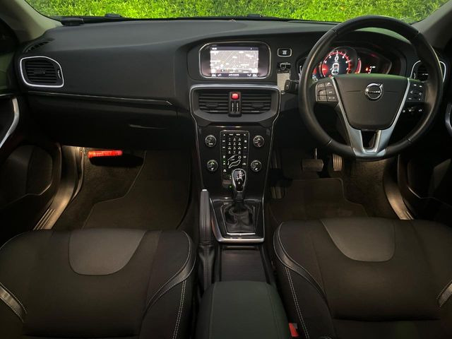 V40T3 モメンタム