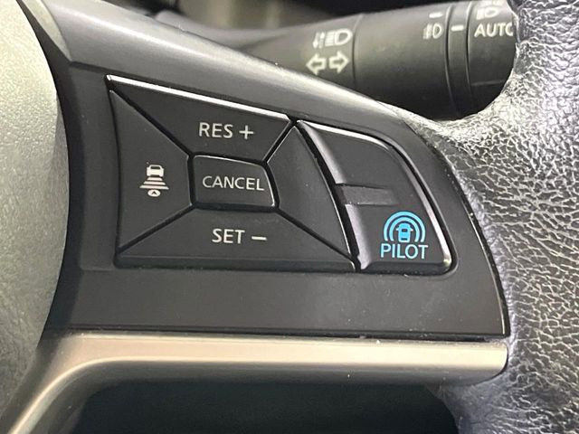 セレナ1.2 e-POWER ハイウェイスターV