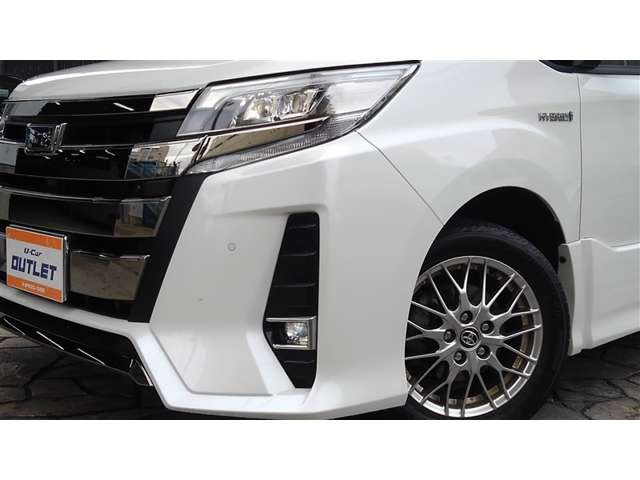 ノア1.8 ハイブリッド Si W×B II