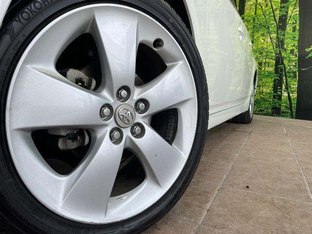 �y����17�C���`�A���~�z�C�[���z�O�ςɃ}�b�`���������A���~�z�C�[���𑕒����Ă���܂��B�e��ЊO�A���~�z�C�[����A�X�^�b�h���X�^�C�����戵�����Ă���܂��B���񂲑��k����������