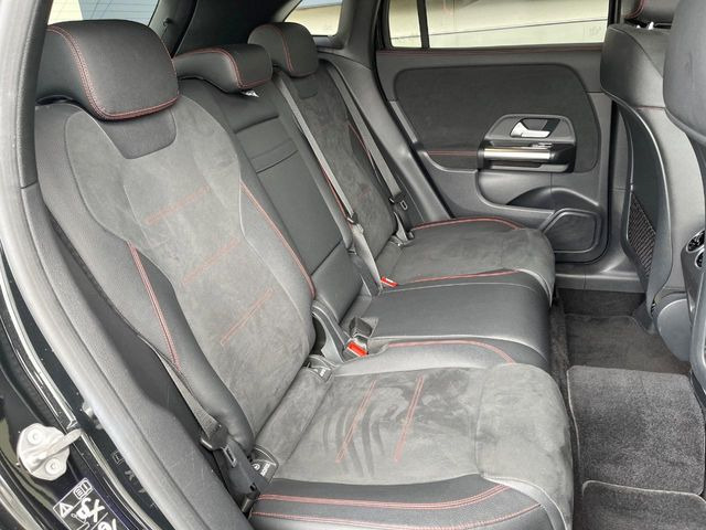 �����:��l����Ԃ��Ă��������������Ȃ��قǁA�������L�X���Ă���܂��B