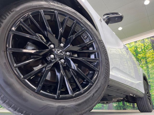 �y����20�C���`�A���~�z�C�[���z�O�ςɃ}�b�`���������A���~�z�C�[���𑕒����Ă���܂��B�e��ЊO�A���~�z�C�[����A�X�^�b�h���X�^�C�����戵�����Ă���܂��B���񂲑��k����������