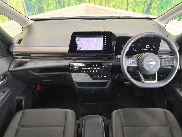 セレナ1.4 e-POWER ハイウェイスターV