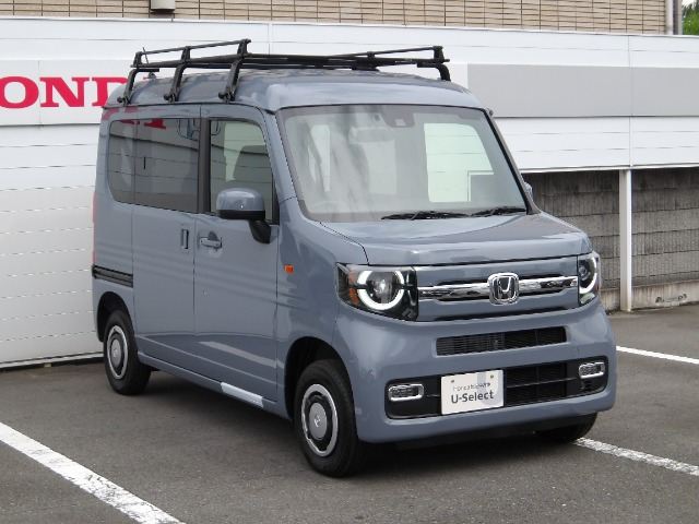 N-VANファン ターボ 4WD