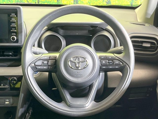 【ステアリングスイッチ】運転中、前方から目線をそらすことなく、オーディオ等の操作が可能な便利機能!安心&快適なドライブを演出してくれます♪
