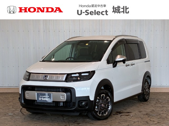 フリード1.5 e:HEV クロスター 4WD