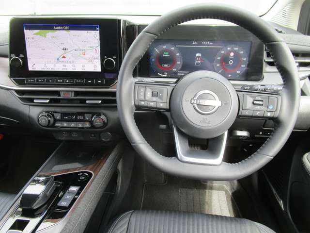 ノートオーラ1.2 G レザーエディション