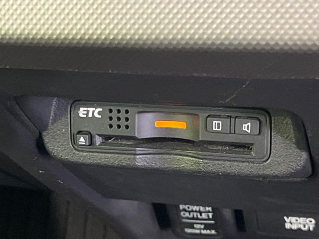 【ETC】高速道路の料金所をストレスなく通過!話題のスポットやサービスエリアに多い「スマートIC」利用時は必須のアイテムです。当店でセットアップを実施、ご納車当日からすぐにご利用いただけます!